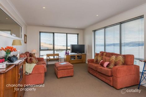 Property photo of 2/672 Oceana Drive Tranmere TAS 7018