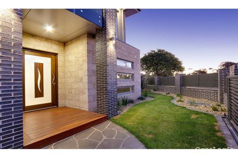 Property photo of 2 Coral Road Mornington VIC 3931