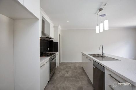 Property photo of 2/5 Pilbara Avenue Burnside VIC 3023