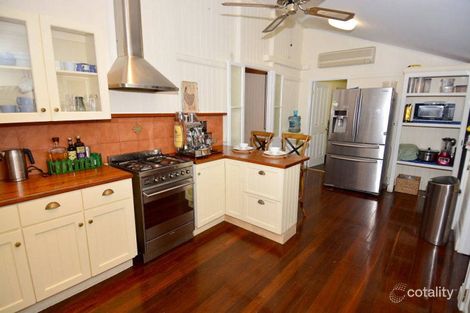 Property photo of 46 Princes Road Hyde Park QLD 4812