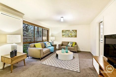 Property photo of 2/86 Karingal Drive Eltham North VIC 3095