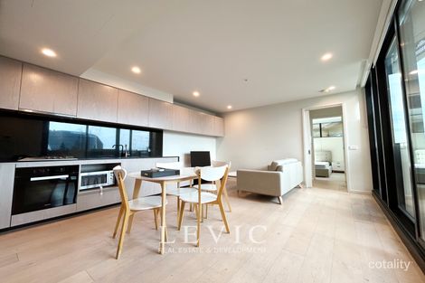 Property photo of 1304/151 Berkeley Street Melbourne VIC 3000