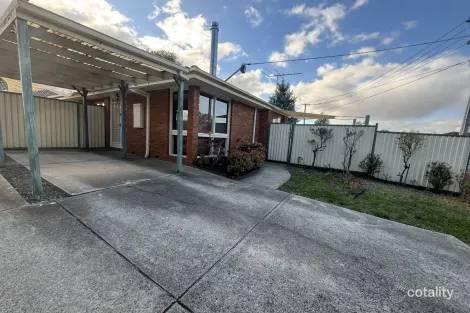 Property photo of 1/5 Sanderling Street Werribee VIC 3030