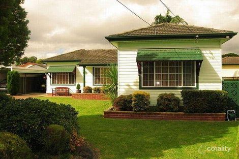 2 Parkhurst Ave, Panania, NSW 2213