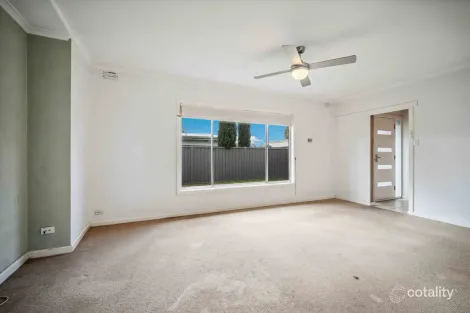 Property photo of 7 Regent Drive Canadian VIC 3350