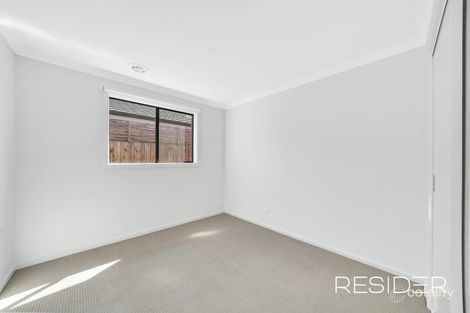 Property photo of 3 Apele Place Mernda VIC 3754