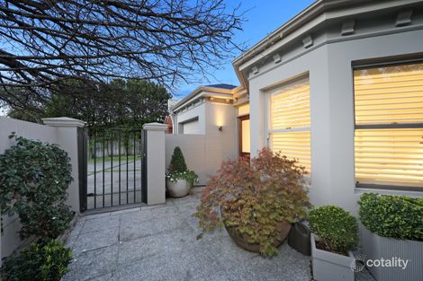 Property photo of 2/3 Aimee Place Rowville VIC 3178