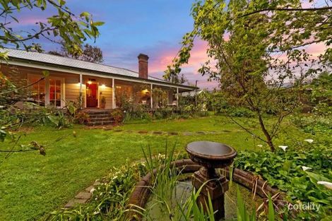 Property photo of 8 Gladstone Avenue Warrawee NSW 2074