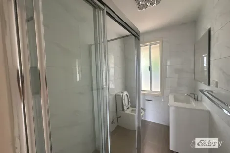 Property photo of 94 Sadleir Avenue Sadleir NSW 2168