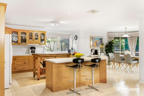 Property photo of 11 Hillrise Crescent Chirnside Park VIC 3116