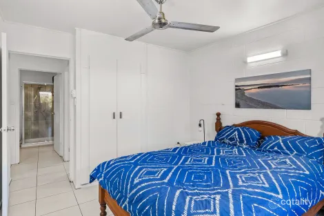 Property photo of 2/15 Pacific Drive Blacks Beach QLD 4740