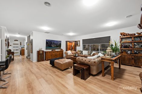 Property photo of 8 Rocky Street Cranbourne East VIC 3977