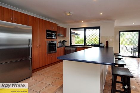 Property photo of 19 Alan Crescent Eight Mile Plains QLD 4113