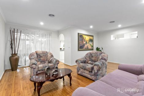 Property photo of 5 Shara Court Narre Warren VIC 3805