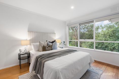 Property photo of 71 Thompson Crescent Research VIC 3095