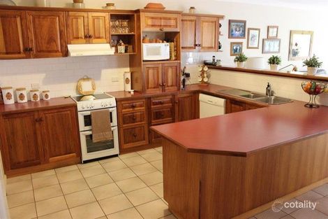 Property photo of 13 Christie Close Dubbo NSW 2830