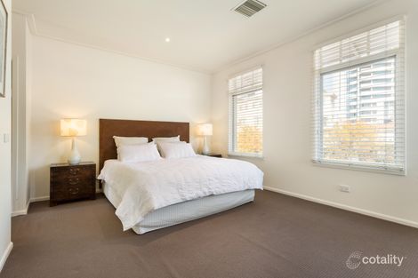 Property photo of 76 Esplanade West Port Melbourne VIC 3207