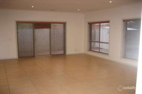 Property photo of 2/13 Shields Court Sydenham VIC 3037