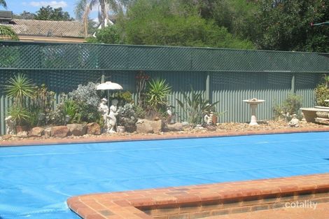 Property photo of 9 Marama Parade Mount Austin NSW 2650