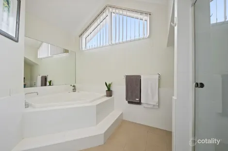 Property photo of 16 Cavan Drive Eastwood NSW 2122