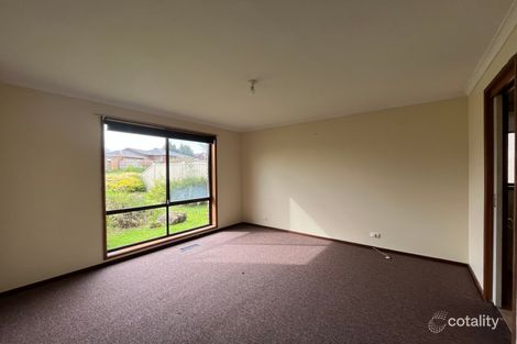 Property photo of 4 Diosma Court Narre Warren VIC 3805