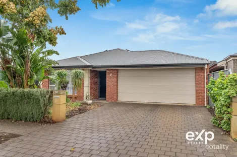 18 Torrens St, Andrews Farm, SA 5114