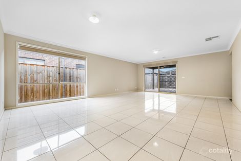 Property photo of 36 Carlyle Crescent Clyde North VIC 3978