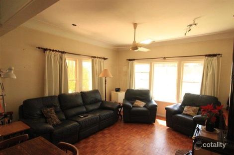 Property photo of 13 Benedict Avenue San Isidore NSW 2650