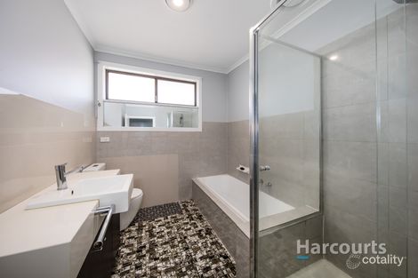 Property photo of 20 Stevenage Crescent Deer Park VIC 3023