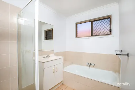 Property photo of 12/2-4 Yodelay Street Varsity Lakes QLD 4227