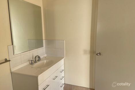 Property photo of 2/59 Edith Street Miles QLD 4415