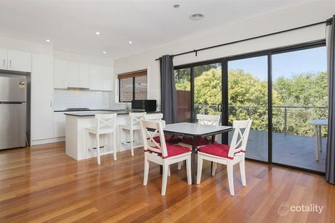 Property photo of 2/130 Ferntree Gully Road Oakleigh East VIC 3166