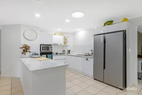 Property photo of 24 Goodwin Avenue Point Vernon QLD 4655