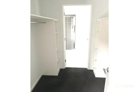 Property photo of 40 Caversham Drive Pakenham VIC 3810