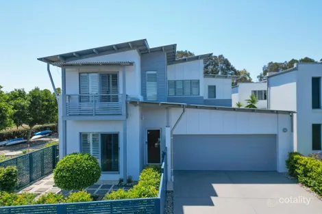Property photo of 112/8 Spinnaker Drive Sandstone Point QLD 4511