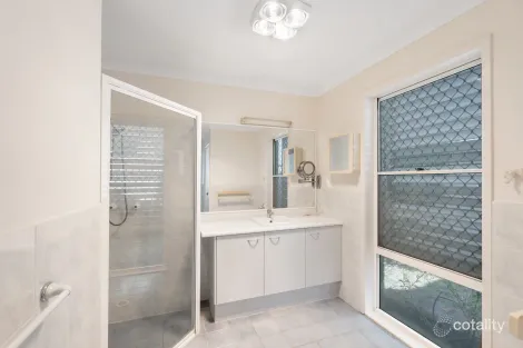 Property photo of 4 Howard Court Sandstone Point QLD 4511