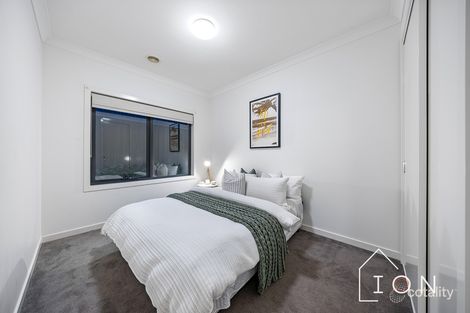 Property photo of 45 Bathgate Crescent Cranbourne East VIC 3977