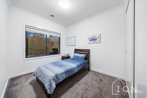 Property photo of 45 Bathgate Crescent Cranbourne East VIC 3977