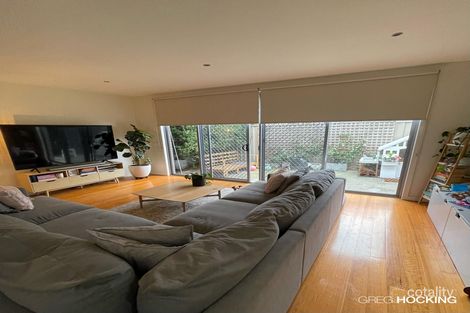 Property photo of 30 Lily Street Seddon VIC 3011