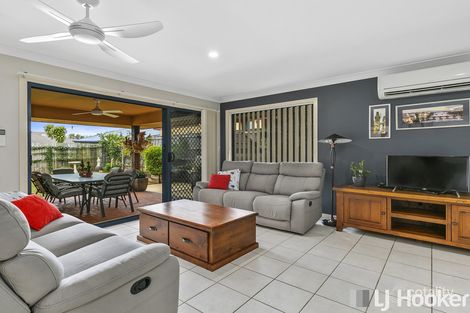 Property photo of 26 Spinnaker Circuit Redland Bay QLD 4165
