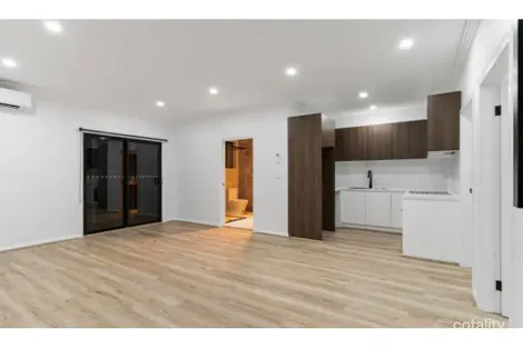 1 Violenta Way, Rosemeadow, NSW 2560