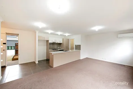Property photo of 8/4 Annie Douglas Street Casey ACT 2913