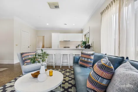 Property photo of 12 Cordover Court Alfredton VIC 3350