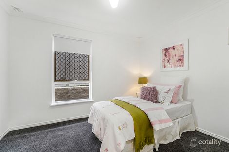 Property photo of 20 Windsor Place Kallaroo WA 6025