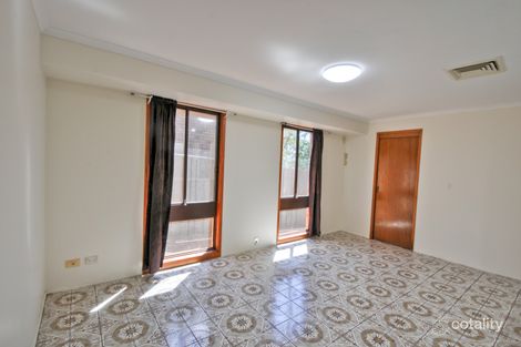 Property photo of 9 Maroubra Crescent Woodbine NSW 2560