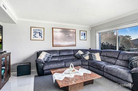 Property photo of 16 Brigantine Drive Shell Cove NSW 2529
