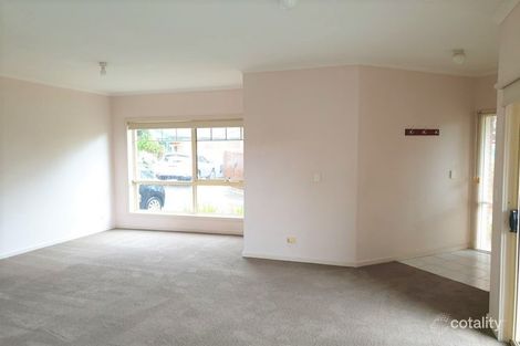 Property photo of 1 Scarborough Square Mont Albert North VIC 3129