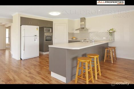 Property photo of 8 Lapford Circuit Drewvale QLD 4116