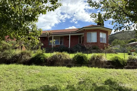 Property photo of 66 Chad Terrace Glenroy NSW 2640