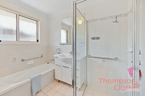 Property photo of 1/2A Justine Parade Rutherford NSW 2320